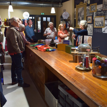 ENTRY TICKET ( The adult ticket gives you the right to 3€ in our shop )